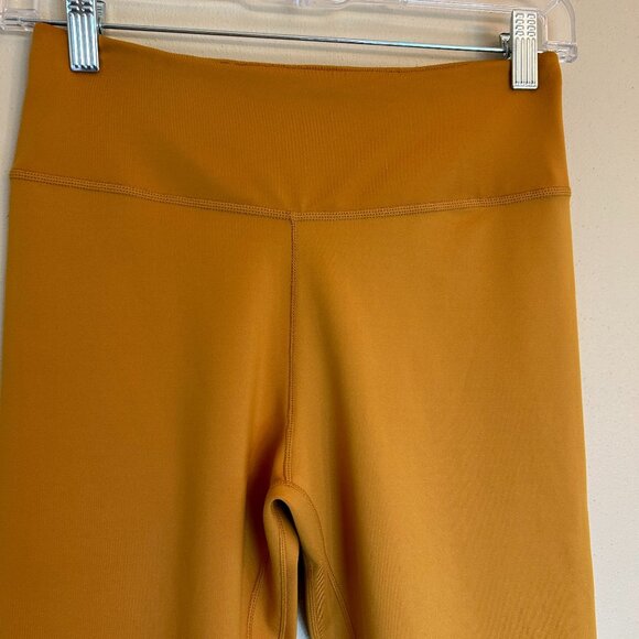 Nike Pants - Nike Women's High-Waisted Size Medium (7/8)